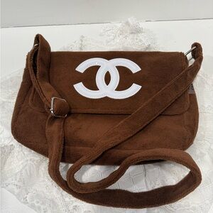 Elegant Brown Crossbody Bag